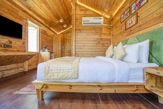 Imagen de la habitación del Hotel Summit Jungle Resort. Foto 11