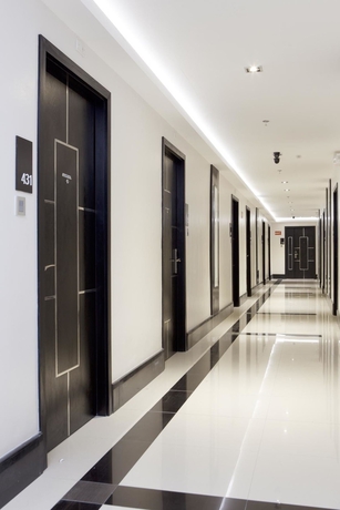 Imagen de los interiores del Hotel Summit Magnolia. Foto 16