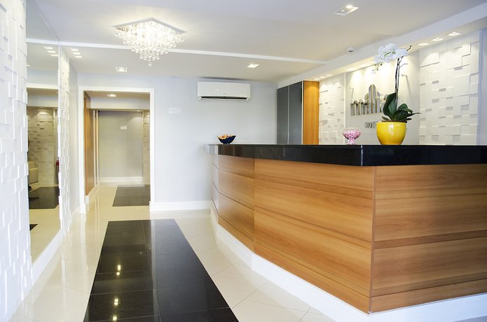 Imagen de los interiores del Hotel Summit Millian. Foto 20