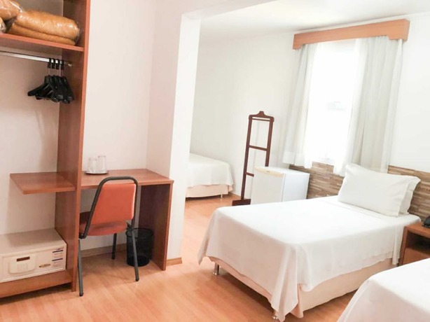 Imagen de la habitación del Hotel Summit Millian. Foto 15