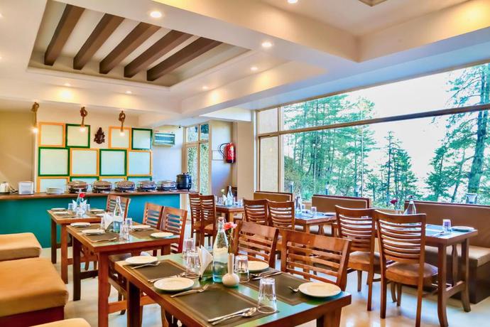 Imagen general del Hotel Summit Naldehra Grand Resort and Spa. Foto 3