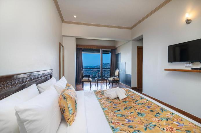 Imagen general del Hotel Summit Naldehra Grand Resort and Spa. Foto 5