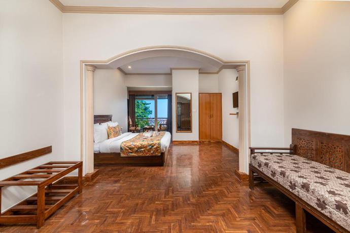 Imagen general del Hotel Summit Naldehra Grand Resort and Spa. Foto 6