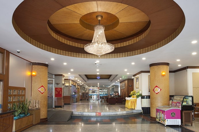 Imagen de los interiores del Hotel Summit Pavilion. Foto 15