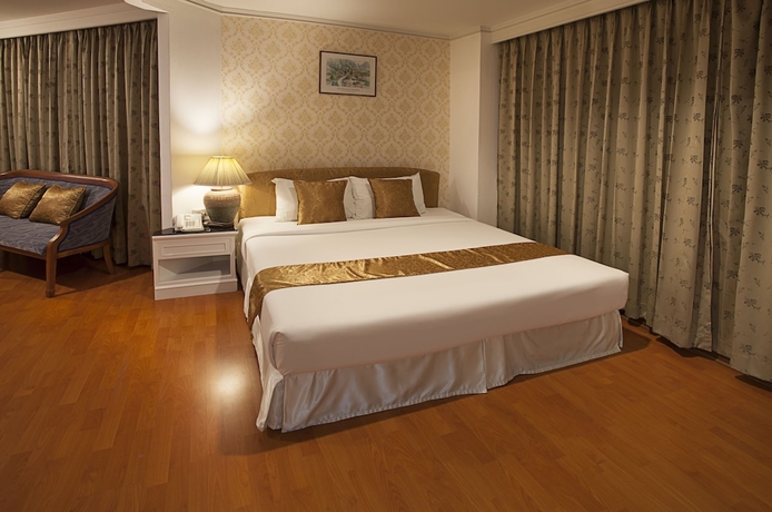 Imagen de la habitación del Hotel Summit Pavilion. Foto 8