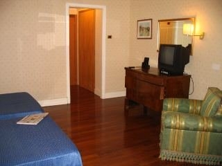 Imagen general del Hotel Summit Roma Hotel. Foto 3