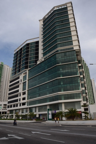 Imagen de los exteriores del Hotel Summit Signature Oug Kuala Lumpur. Foto 19