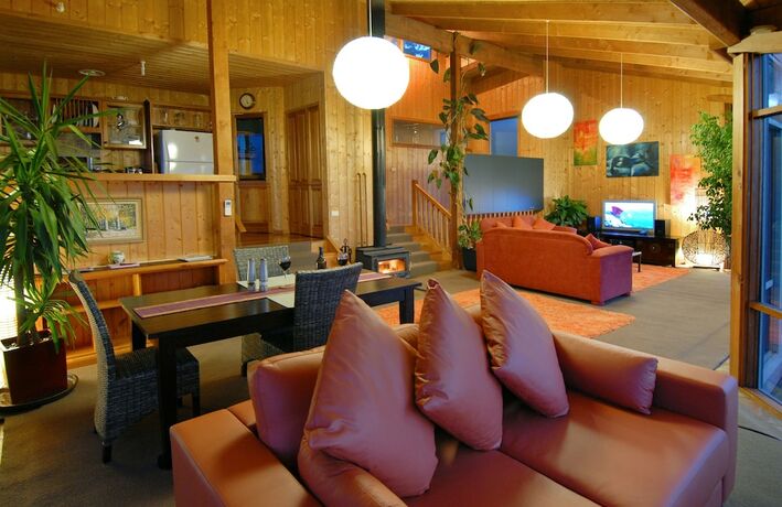 Imagen de la habitación del Hotel Summit Views. Foto 16