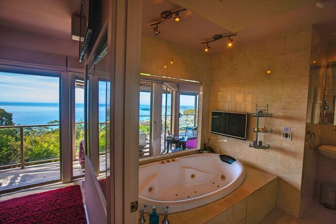 Imagen de la habitación del Hotel Summit Views. Foto 21