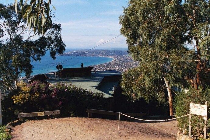 Imagen de los exteriores del Hotel Summit Views. Foto 32