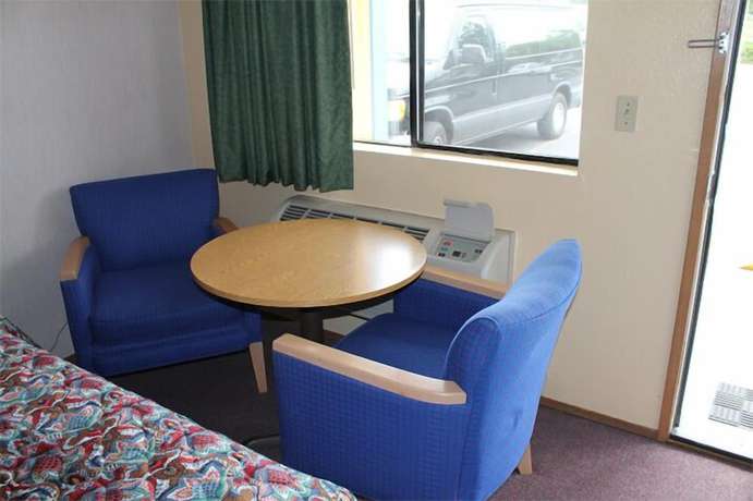 Imagen de la habitación del Hotel Sumner Motor Inn. Foto 7