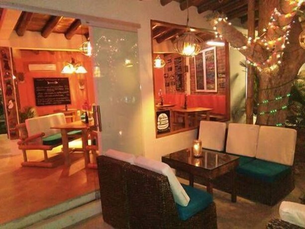 Imagen del bar/restaurante del Hotel Sumpa. Foto 5