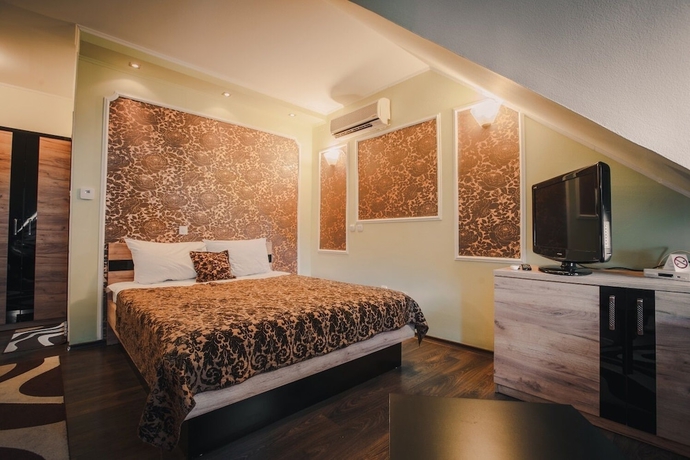 Imagen de la habitación del Hotel Sumski Feneri, Trnovo. Foto 8