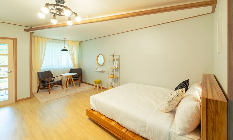 Imagen de la habitación del Hotel Sumsum House. Foto 19