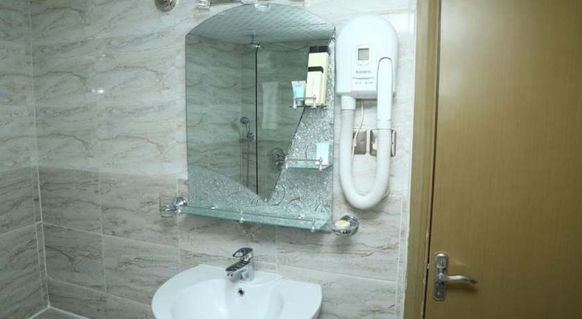 Imagen de la habitación del Hotel Sun And Sands Plaza Hotel. Foto 7