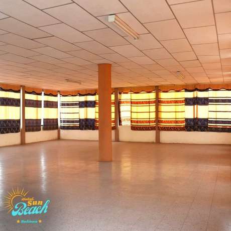 Imagen de los interiores del Hotel Sun Beach, Ciudadela Costa de Oro. Foto 13