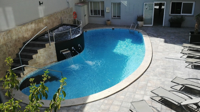 Imagen de la piscina del Hotel Sun Beach, Lloret de Mar. Foto 15