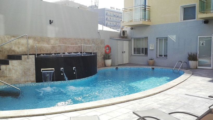 Imagen de la piscina del Hotel Sun Beach, Lloret de Mar. Foto 16