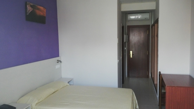 Imagen de la habitación del Hotel Sun Beach, Lloret de Mar. Foto 11