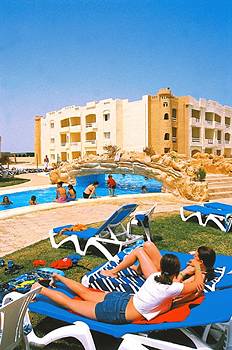 Imagen de la piscina del Hotel Sun Beach Resort, Borj Cedria. Foto 4