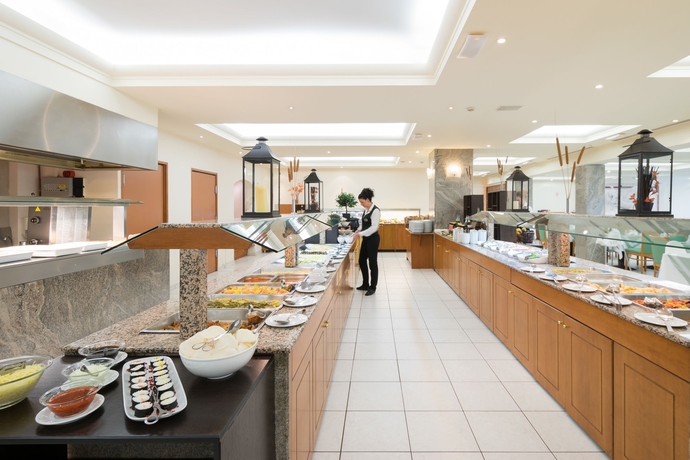 Imagen del bar/restaurante del Hotel Sun Beach Resort. Foto 2