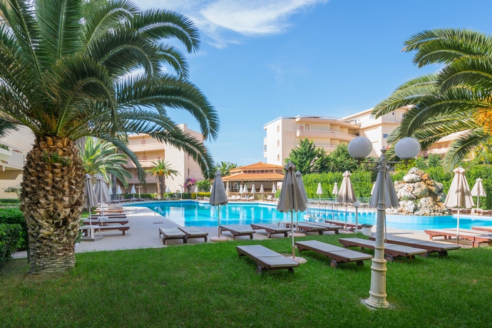 Imagen de la piscina del Hotel Sun Beach Resort, Rodas. Foto 16