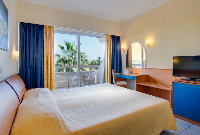 Imagen de la habitación del Hotel Sun Beach Resort, Rodas. Foto 6