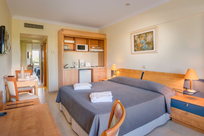 Imagen de la habitación del Hotel Sun Beach Resort, Rodas. Foto 8