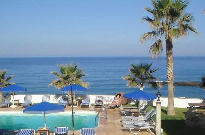 Imagen de la piscina del Hotel Sun Camero Apartments. Foto 12