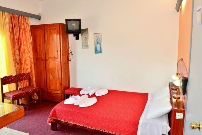 Imagen de la habitación del Hotel Sun City, Chania. Foto 4