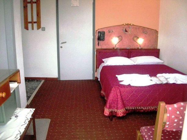 Imagen de la habitación del Hotel Sun City, Chania. Foto 13