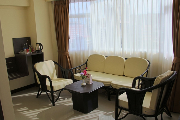 Imagen de los interiores del Hotel Sun City Hotel Pattaya. Foto 14