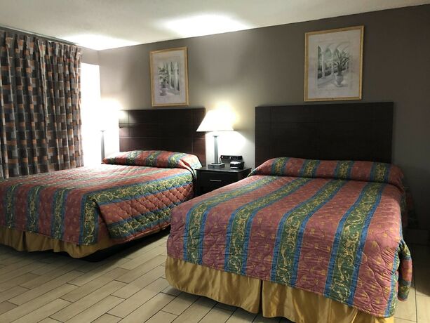 Imagen general del Hotel Sun Coast Inn. Foto 1