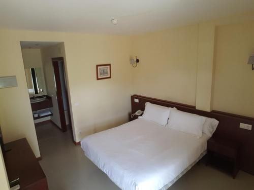 Imagen de la habitación del Hotel Sun Galicia. Foto 4