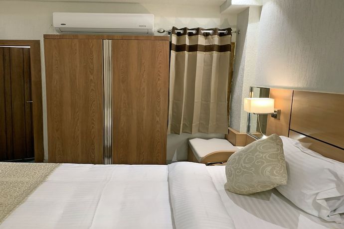 Imagen de la habitación del Hotel Sun Grand. Foto 7
