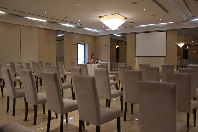 Imagen de los interiores del Hotel Sun Hall. Foto 10