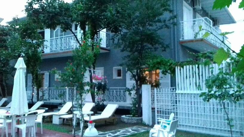 Imagen general del Hotel Sun Helios Garden Studios. Foto 3