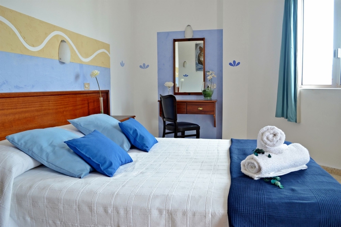 Imagen de la habitación del Hotel Sun Holidays. Foto 11