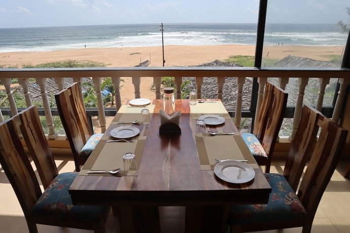 Imagen del bar/restaurante del Hotel Sun In Sea Beach Resort. Foto 3