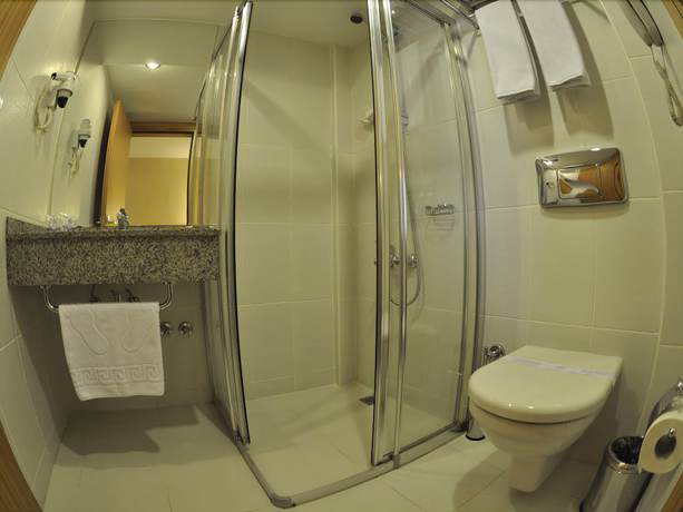 Imagen de la habitación del Hotel Sun Inn, Iskenderun. Foto 13