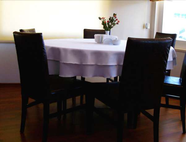 Imagen del bar/restaurante del Hotel Sun Inn, Iskenderun. Foto 7