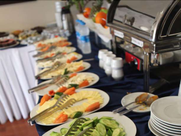 Imagen del bar/restaurante del Hotel Sun Inn, Iskenderun. Foto 11