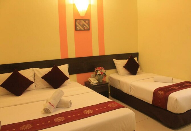 Imagen de la habitación del Hotel Sun Inns Permas Jaya. Foto 33