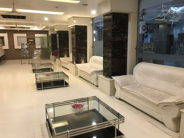 Imagen de los interiores del Hotel Sun International. Foto 19