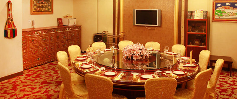 Imagen del bar/restaurante del Hotel Sun Island. Foto 2