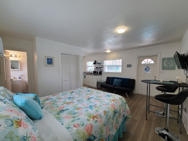 Imagen de la habitación del Hotel Sun Island Motel. Foto 12