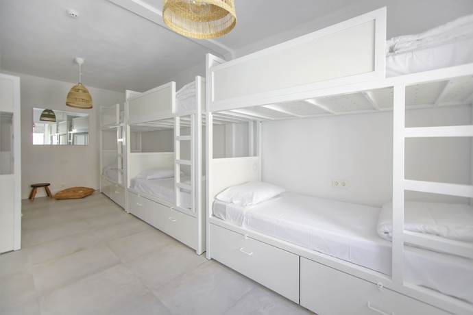 Imagen de la habitación del Hotel Sun Lovers Hostel. Foto 6