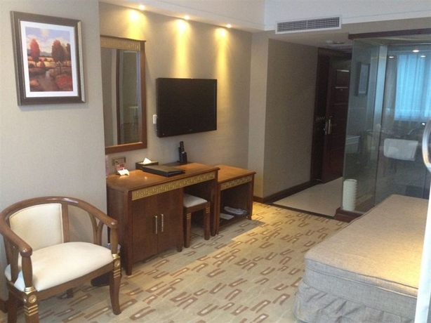 Imagen de los interiores del Hotel Sun Moon Lake, DALIAN. Foto 13