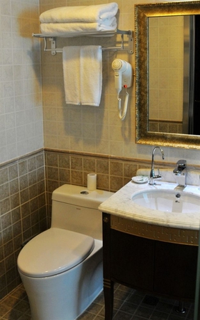 Imagen de la habitación del Hotel Sun Moon Lake, DALIAN. Foto 9