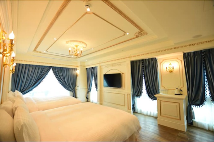 Imagen de la habitación del Hotel Sun Moon Lake Queen Castle. Foto 5
